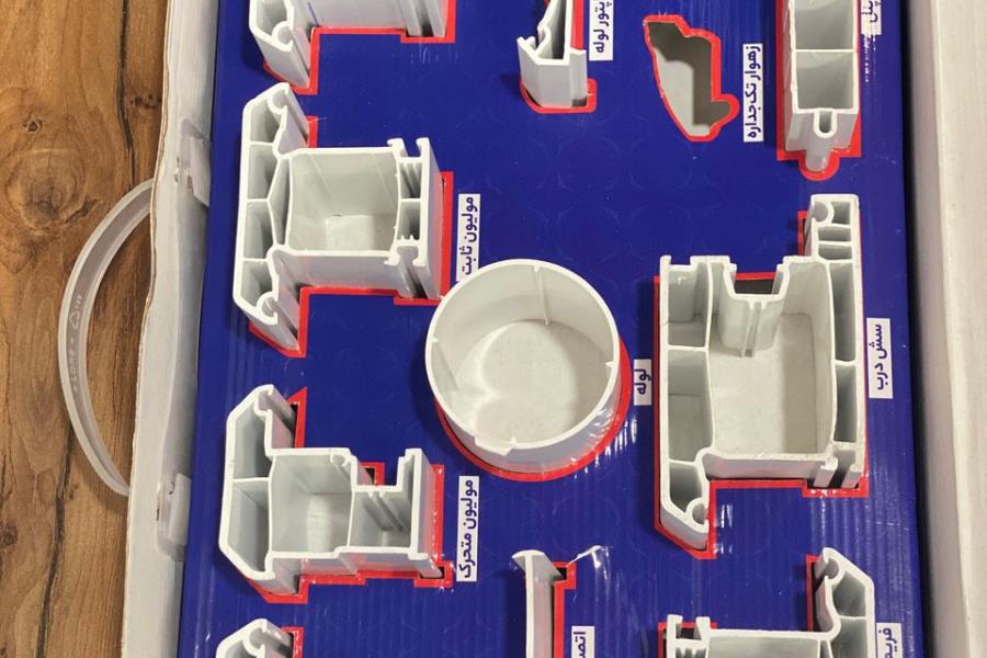 درب یو پی وی سی با شیشه ی رفلکس دودی سوئیچی